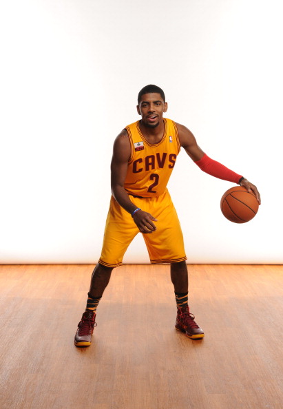 篮球火箭队内训练强度提升，新战术曝光（火箭队内训练强度升级，新战术亮相）