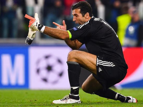 法官贾奇季后赛11安7得分，表现位列前八（贾奇季后赛斩获11支安打7次得分，综合表现跻身前八）