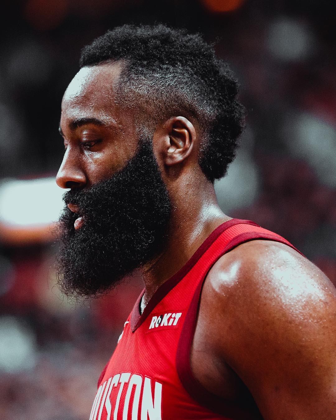 皇马维尼修斯关键进球锁定胜局（维尼修斯制胜球助皇马拿下三分）