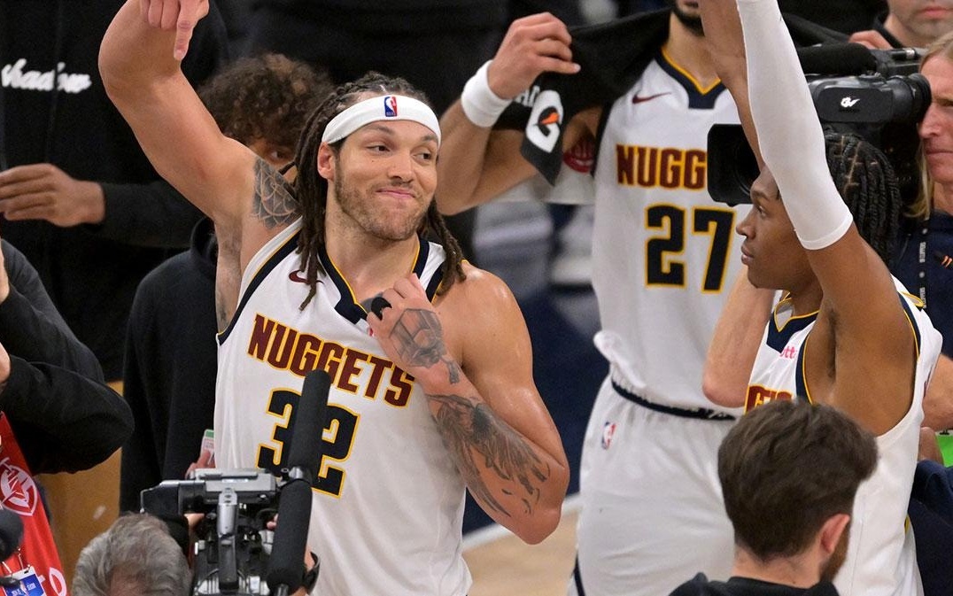 篮球湖人替补锋线表现抢眼（湖人替补锋线发挥出色）