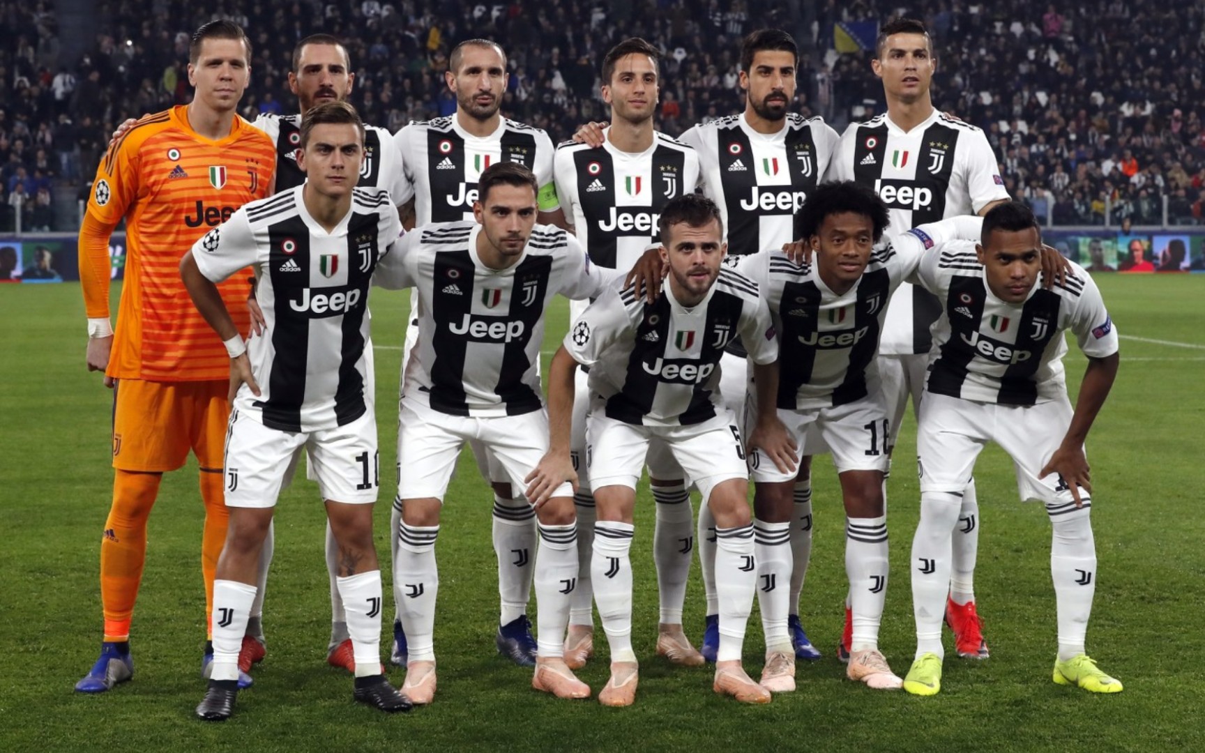 英媒：两家沙特球队将在1月报价萨拉赫，金额远低于2亿镑（英媒称两家沙特俱乐部拟于1月求购萨拉赫，报价大幅低于2亿英镑）