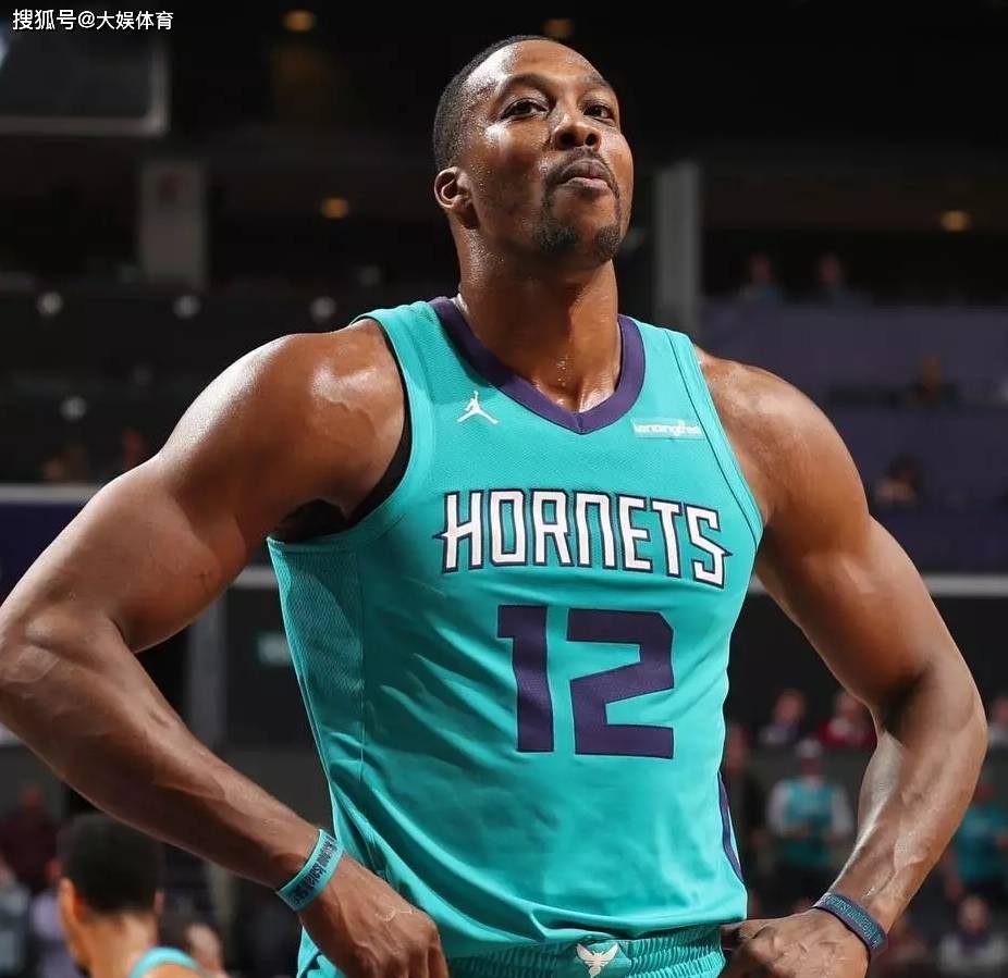 米体预测罗马vs那不勒斯首发：迪巴拉pk霍伊伦，苏莱在列（米体前瞻罗马对阵那不勒斯首发：迪巴拉对决霍伊伦，苏莱入选）